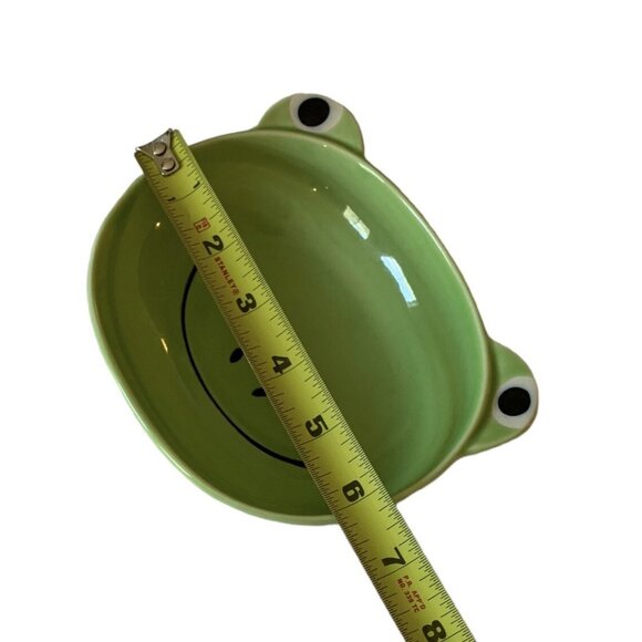 WALT DISNEY WORLD EPCOT JAPAN PAVILION Set 2 PIG and FROG FACE BOWLS - Picture 8 of 9